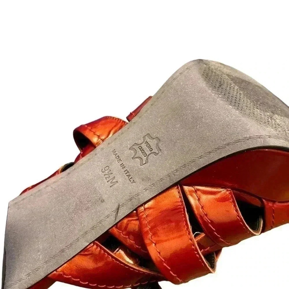 Donald Pliner Cleva Red Metallic Patent Leather Platform Shoe Size 9.5 $395 - Picture 9 of 12